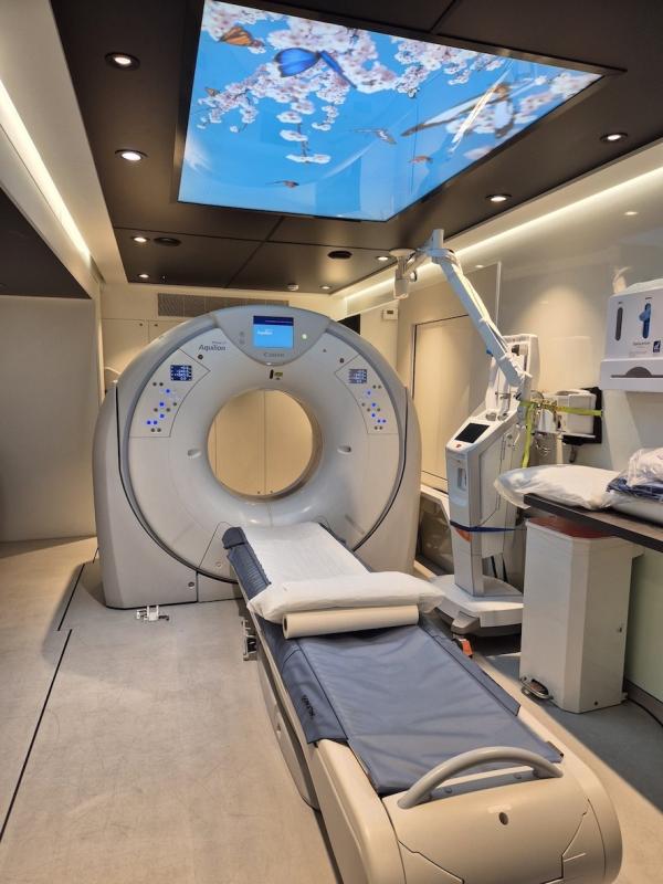 The image shows the inside of a lung scan truck